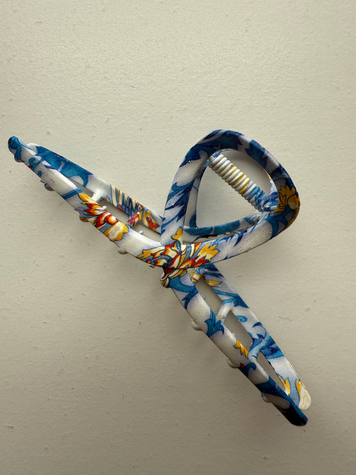 Vintage Pattern Claw Clip