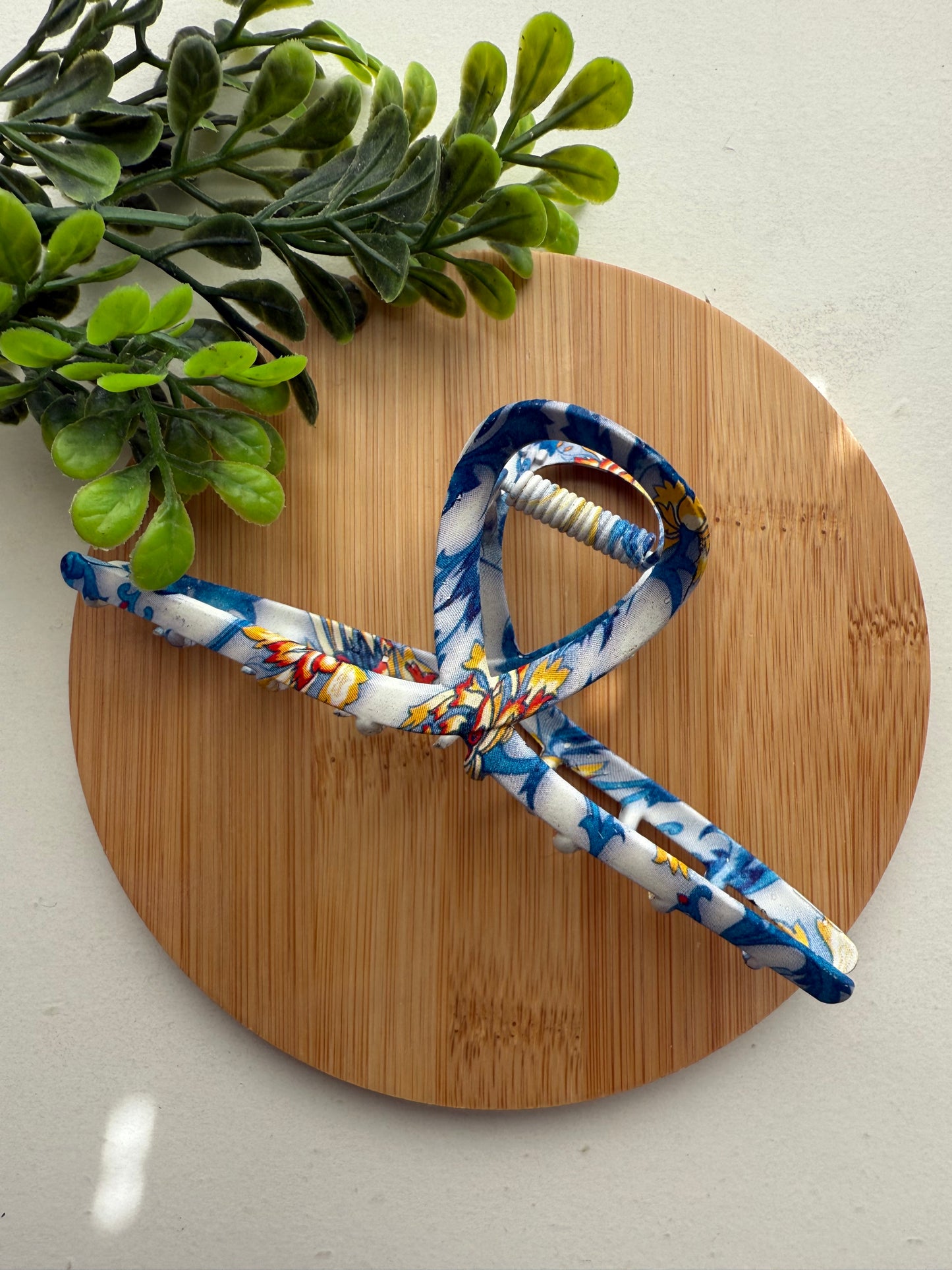 Vintage Pattern Claw Clip